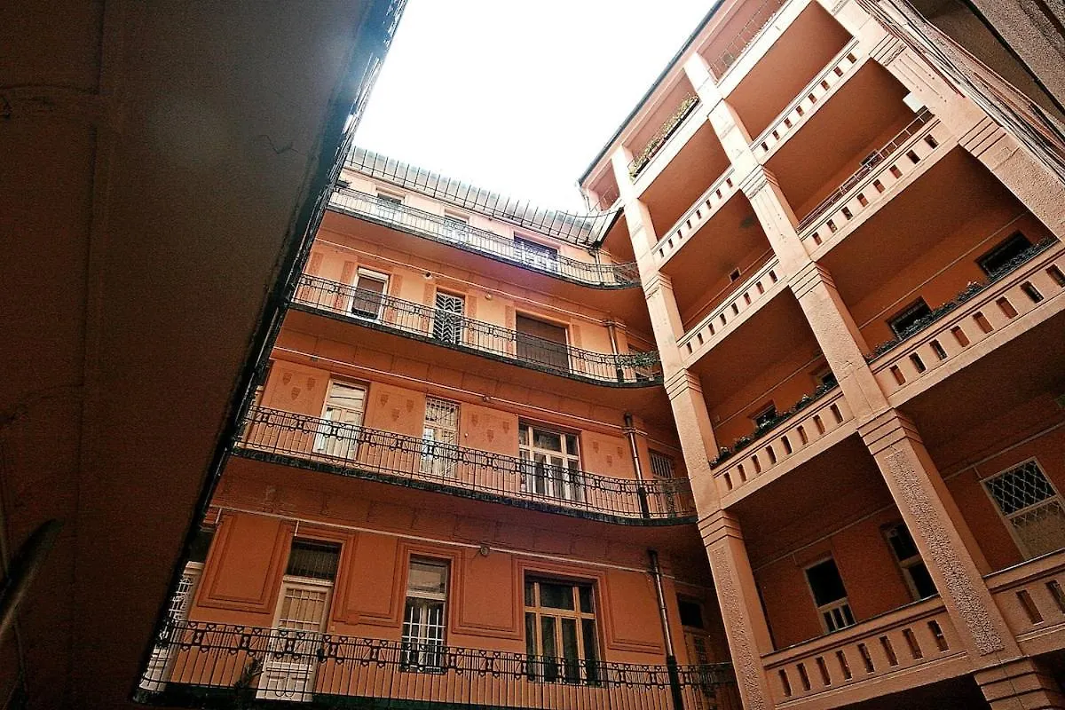 Quiet,Cozy And Nice Apartment In The City B2 Sza 부다페스트
